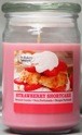 BAKERY SHOP 15 OUNCE SCENTED CANDLES STRAWBERRY SHORTCAKE ..